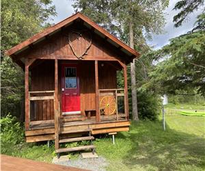 Plusieurs chalets en nature