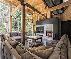 LE RUISSELET chalet au style industriel, spa, salle de jeux, prs des services, Wi-Fi haute vitesse