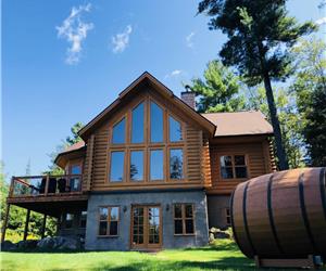Chalet White Wolf Spa (Fiddler's Lake)