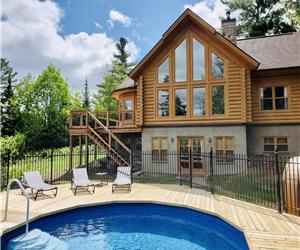 Chalet White Wolf Spa (Fiddler's Lake)