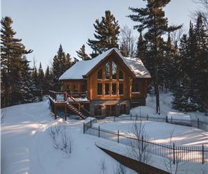 Chalet White Wolf Spa au Lac Fiddler
