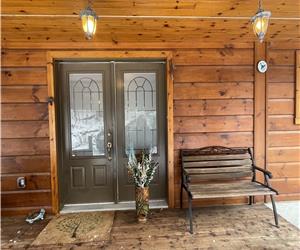 FAMILY VACATION IN SUNNY SPACIOUS 7 BR LAKEFRONT CHALET,  NEAR MONT BLANC & TREMBLANT