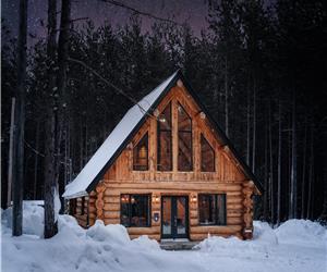 Log cabin with beach, hot tub, volleyball and +