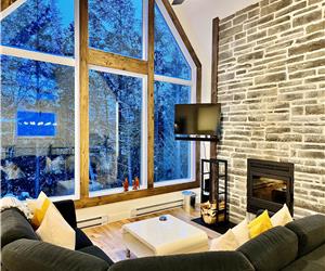Le Russel Cliff - Mont Tremblant - SPA