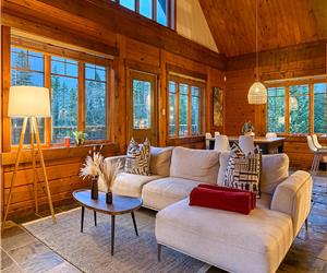 Le Sara | Exit Chalets | SPA & sauna & air conditionning in the great Ouareau forest