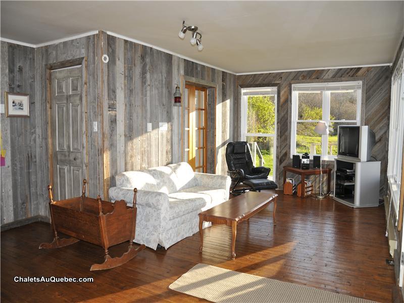 Le RUSTIQUE au bord de la MER Chalet à louer Les Méchins OR12652