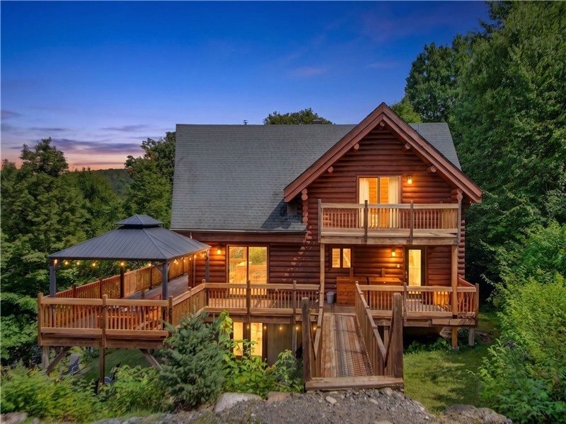 Chalet Bellevue Bord de L'Eau quai privé