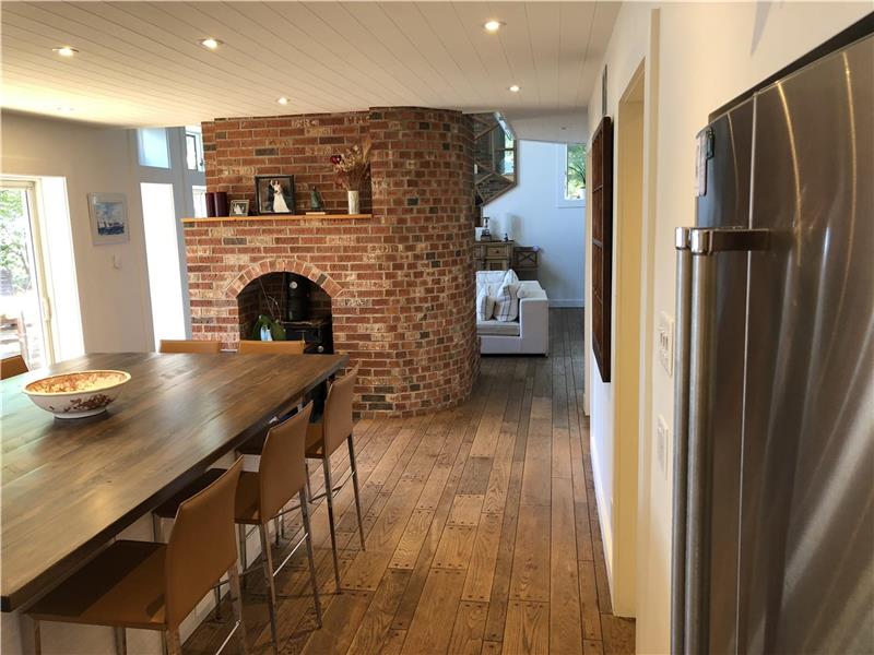 Minimum 30 Days Waterfront Cottage LacBrome Cottage Rental PL