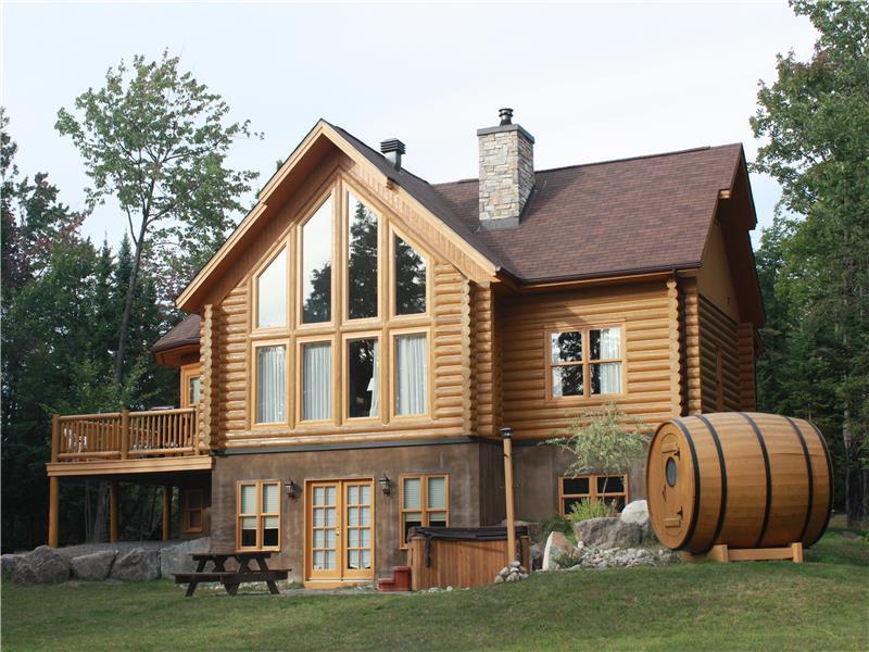 Fiddler Lake 72 StSauveur Cottage Rental OR15723 ChaletsAuQuebec