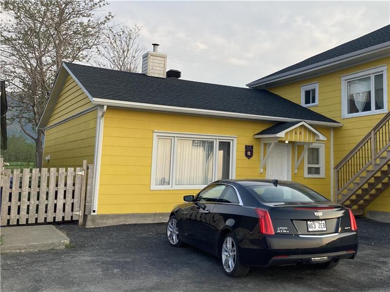 Maison avec vue sur mer à Chalet à louer MontSaintPierre PL16379 ChaletsAuQuebec