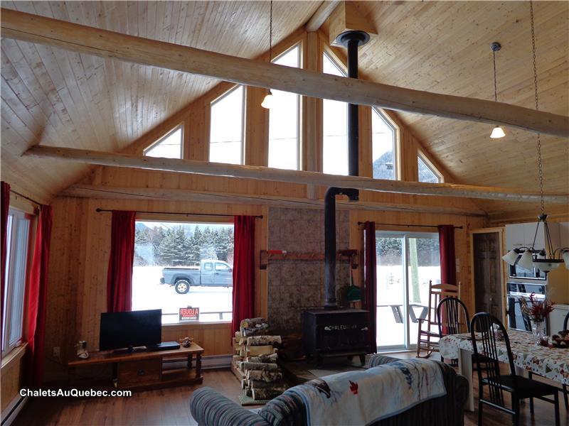 Chalet OLI Chalet à louer MontSaintPierre OR17383 ChaletsAuQuebec