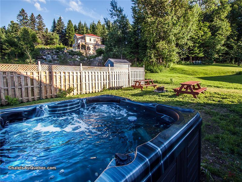 Le Chalet du Phare avec spa, quai Chalet à louer LacMégantic PL