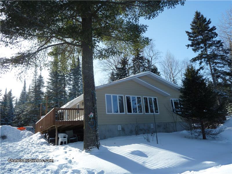 Chalet Lac à la Truite Chalet à louer StMicheldesSaints OR19274 ChaletsAuQuebec