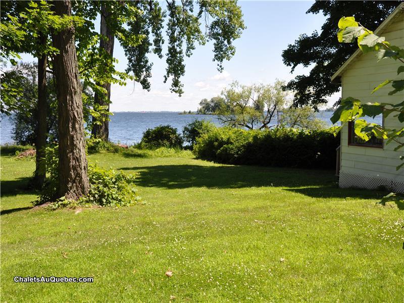 Port Lewis 1 Chalet à louer SteBarbe OR19415 ChaletsAuQuebec