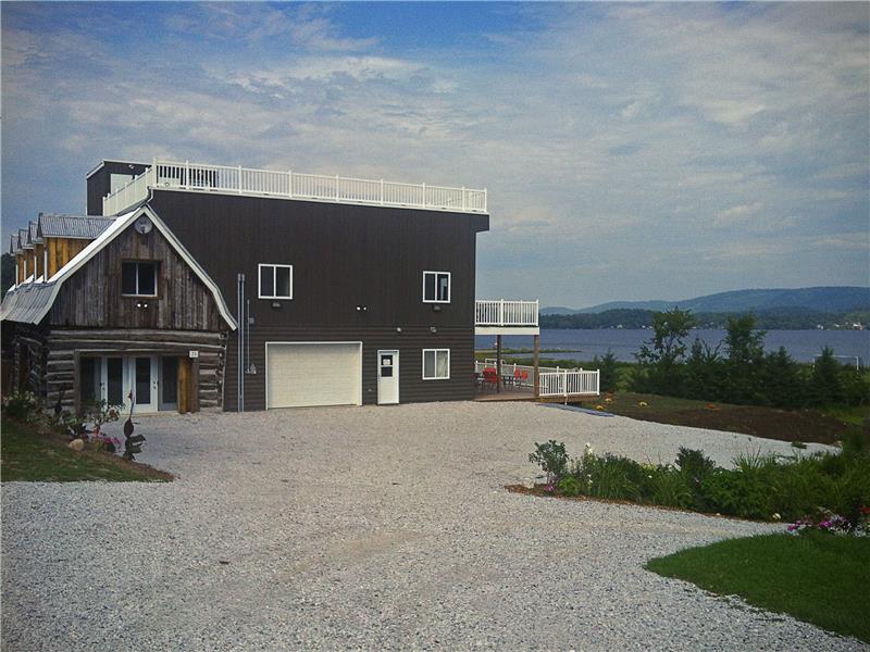 Domaine Decelles Hébergement pour Chalet à louer LacSainteMarie