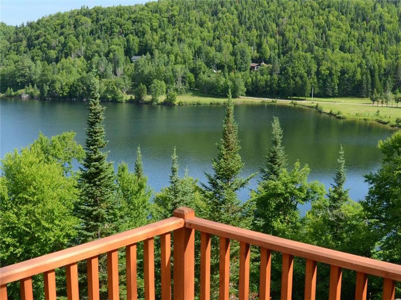 Chalet Geai Bleu Bord de L'Eau avec Chalet à louer MontTremblant OR21342 ChaletsAuQuebec