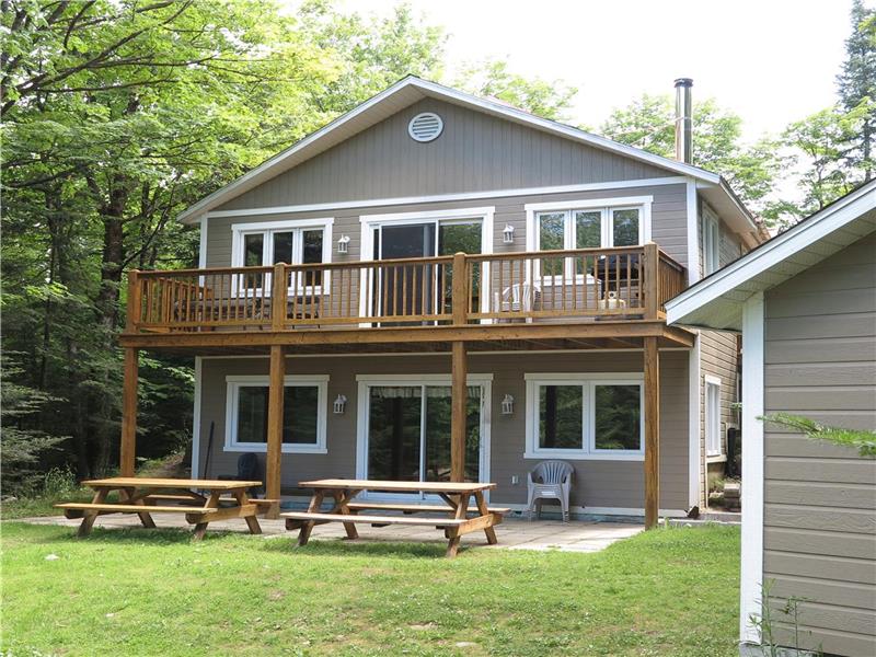 CHALET RELAIS FAMILIAL (LAC CARRÉ) Chalet à louer StFaustinLac