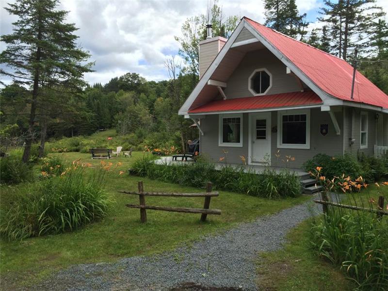 Le colibri Chalet à louer StAdolphed'Howard DI2228 ChaletsAuQuebec