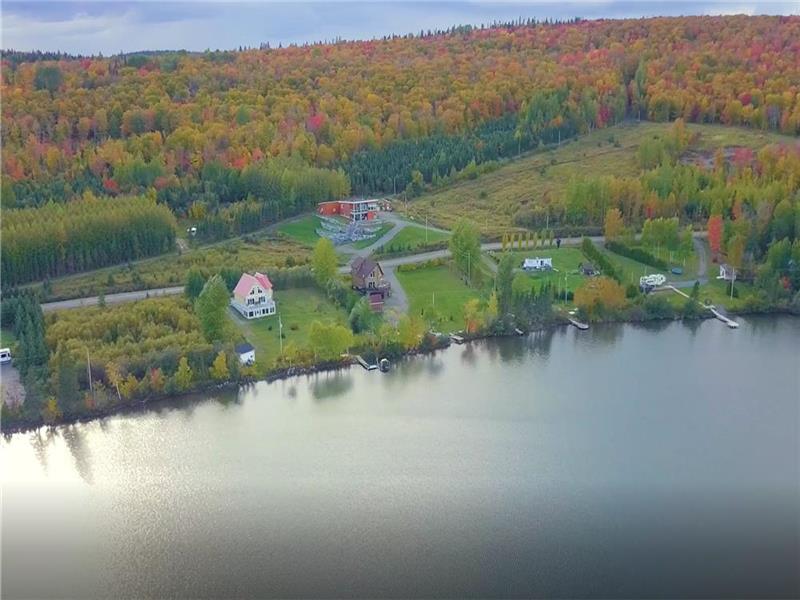 Villa Le grand Brochet Chalet à louer StHubertdeRivièreduLoup