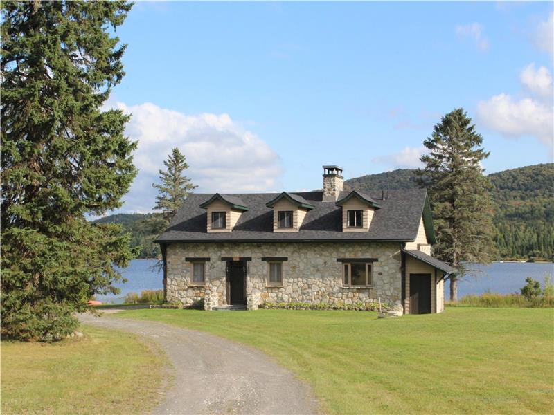 Lac L'Orignal, Spacieux Chalet Chalet à louer ValdesLacs PL23049 ChaletsAuQuebec