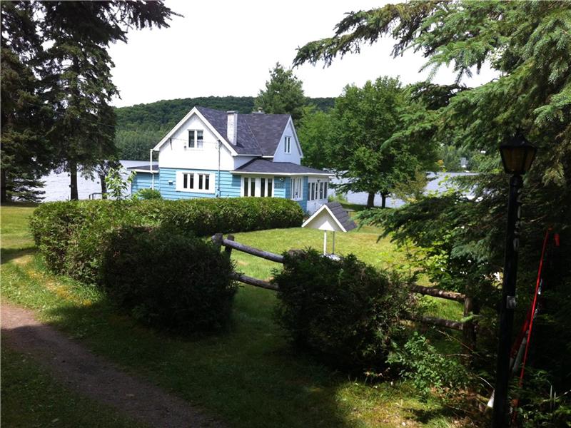 Chalet a louer bord du lac Sarrazin Chalet à louer SteLuciedes