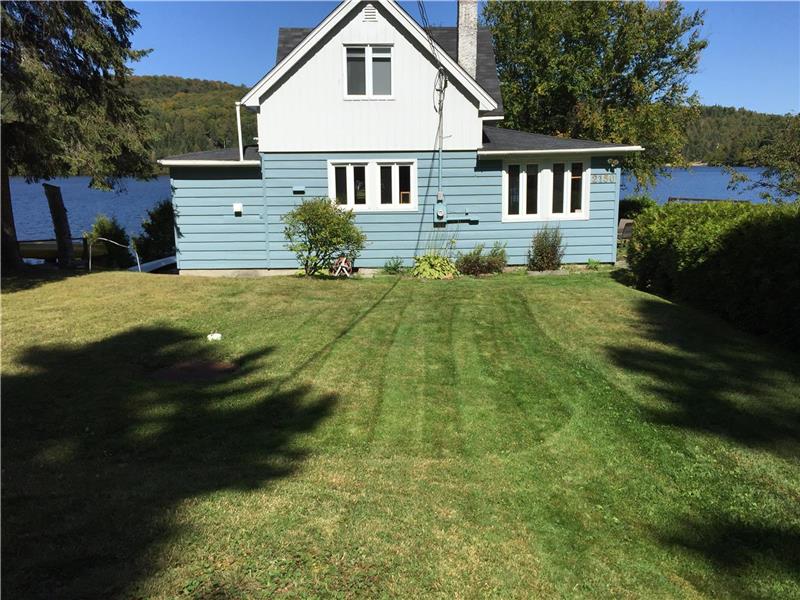 Chalet a louer bord du lac Sarrazin Chalet à louer SteLuciedes