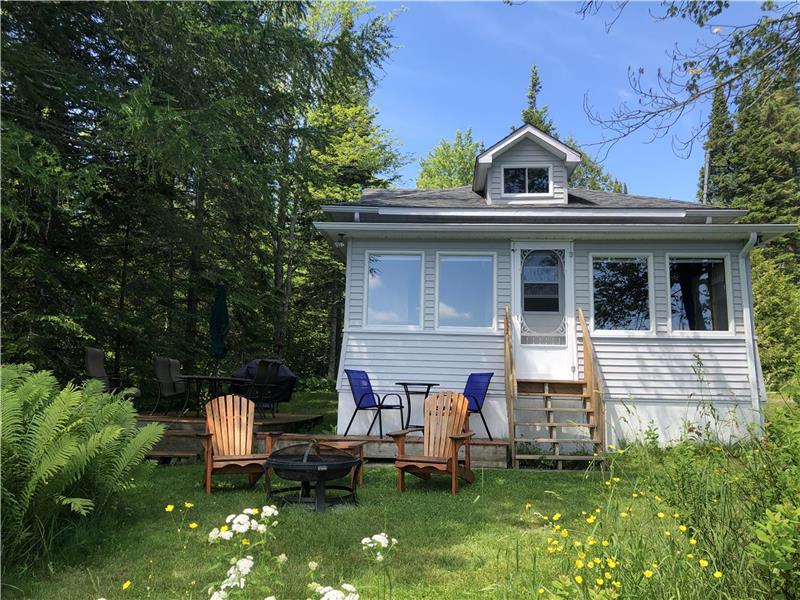 Au Pied De La Pente Douce Chalet à louer StÉtiennedeBolton OR