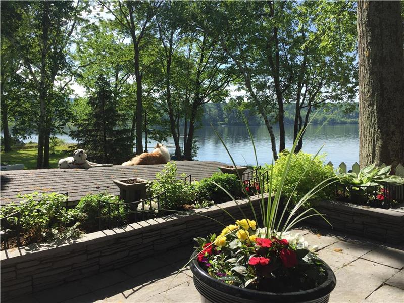 Lac Brome Bord du Lac Chalet à louer LacBrome DI25453 ChaletsAuQuebec Lac Brome Bord du Lac Chalet à louer LacBrome DI25453 ChaletsAuQuebec