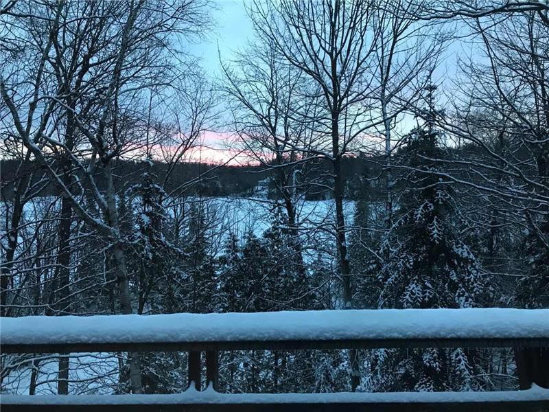 Lakefront cottage 1hr from Montreal MilleIsles Cottage Rental OR