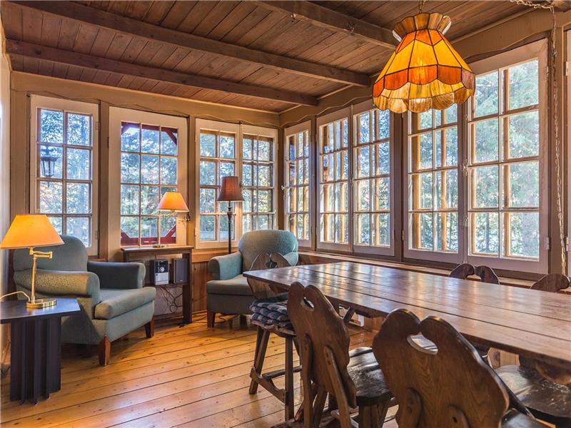 Lake Grenier island Chertsey Cottage Rental DI2642 ChaletsAuQuebec