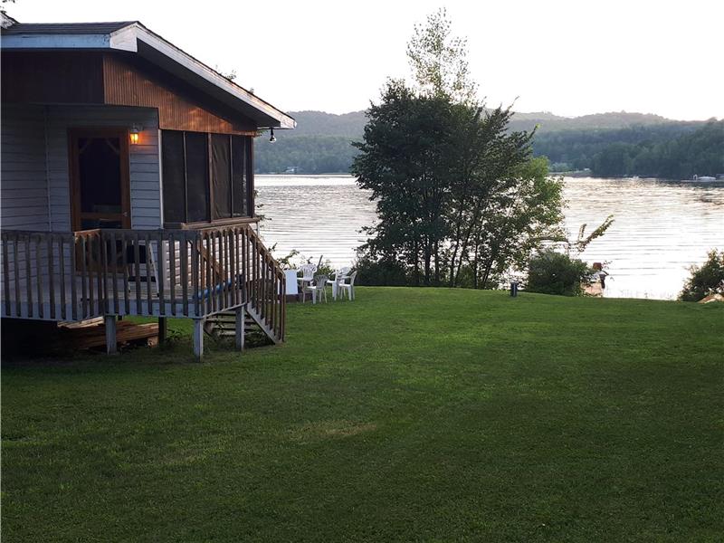 Le Camp du lac (Bord de l'eau) Chalet à louer NotreDamedePontmain
