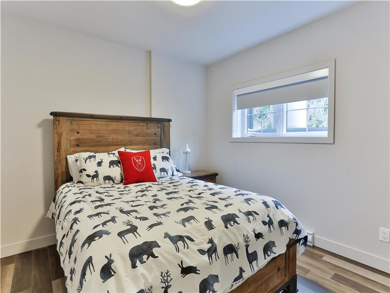 Condo The Rising Sun Bromont Cottage Rental PL27677 ChaletsAuQuebec