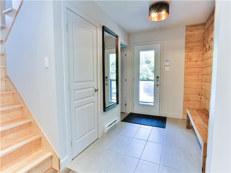 Condo The Rising Sun Bromont Cottage Rental PL27677 ChaletsAuQuebec