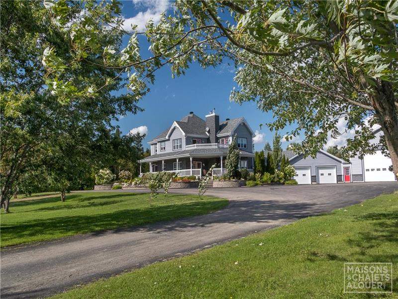 La Maison du Ranch Chalet à louer ValJoli DI29072 ChaletsAuQuebec