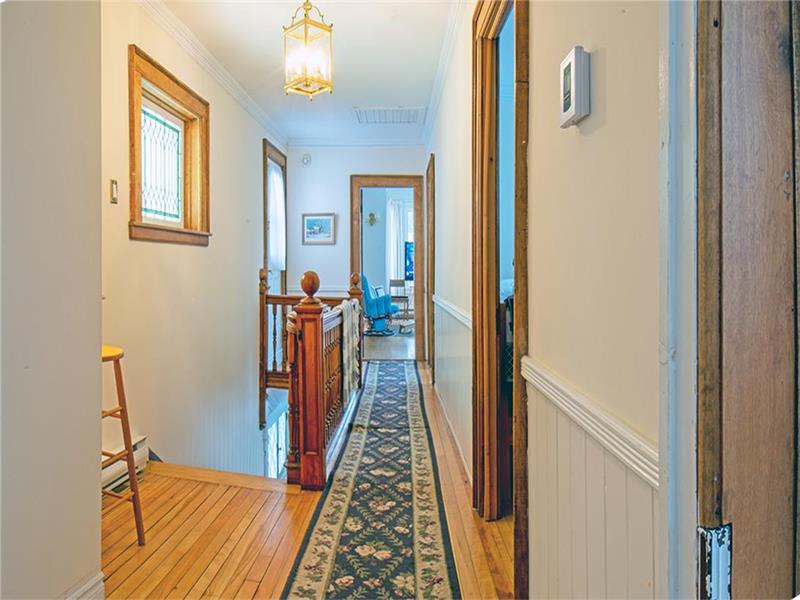 Newly available! Idyllic waterfront Magog Cottage Rental DI29358