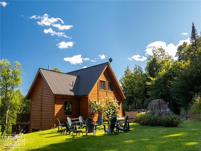 Le Chalet Scandinave Chalet à louer Dudswell DI29403 ChaletsAuQuebec