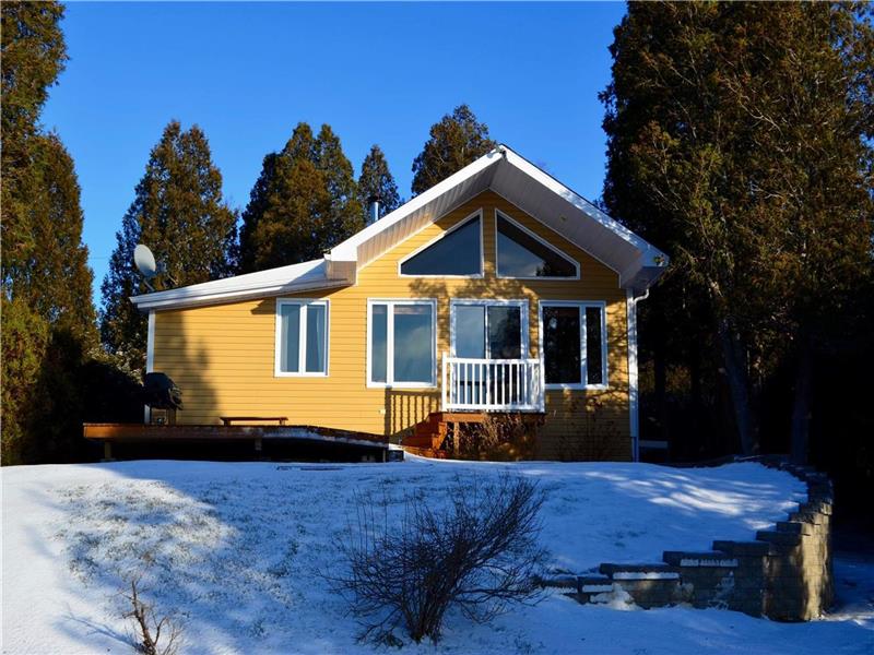 Directement au bord du lac StJean Chalet à louer StGédéon PL