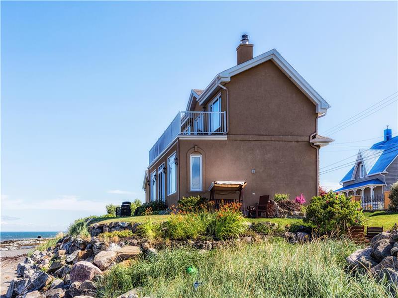 Appartement sur le fleuve Chalet à louer SteLuce PL30437