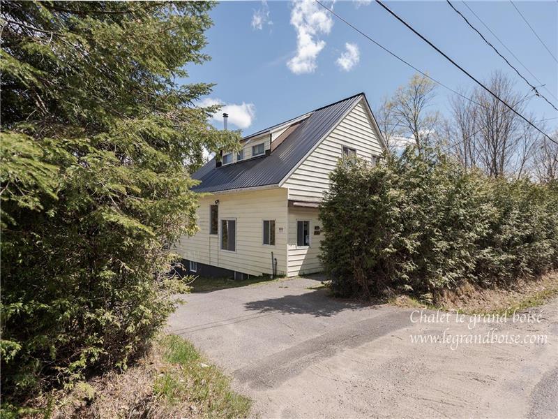 Le grand Boisé Chertsey Cottage Rental PL30537 ChaletsAuQuebec