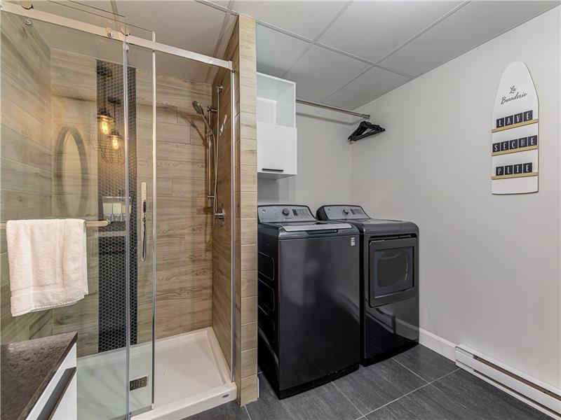 La Chic Tanière TOUT NEUF SPA Chalet à louer PetiteRivièreSaint