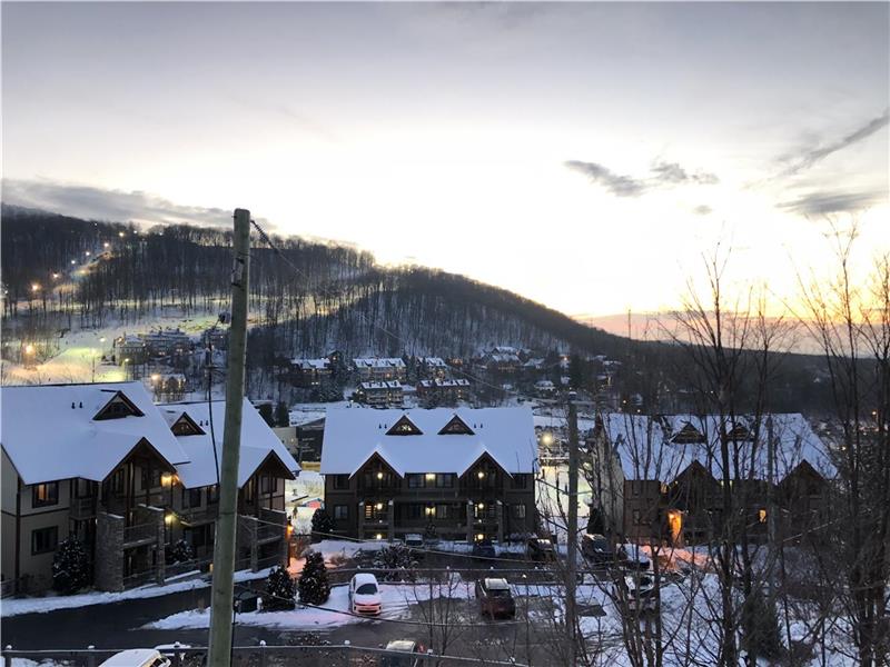 Grand condo Bromont vrai SKIIN / Chalet à louer Bromont OR30793