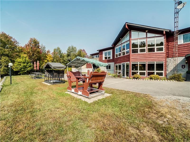 TerreNeuve Estate (Luxury Rental) Duhamel Cottage Rental DI30826