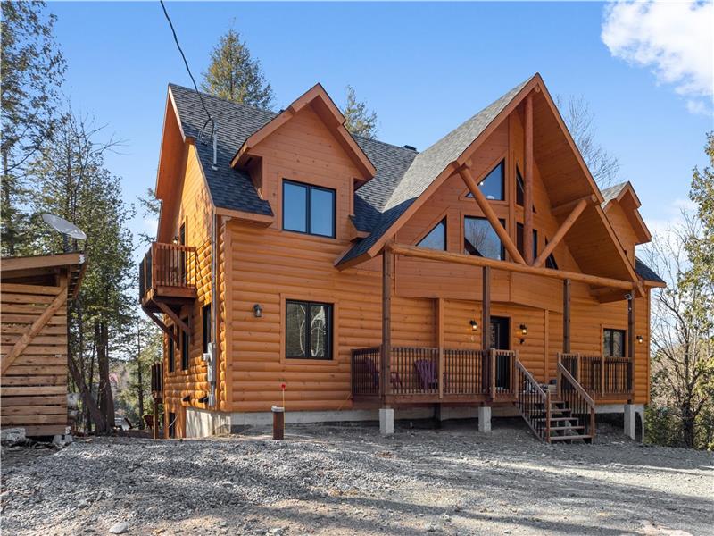 La Grande Ourse Lac & Spa Chalet à louer GrenvillesurlaRouge DI31050 ChaletsAuQuebec