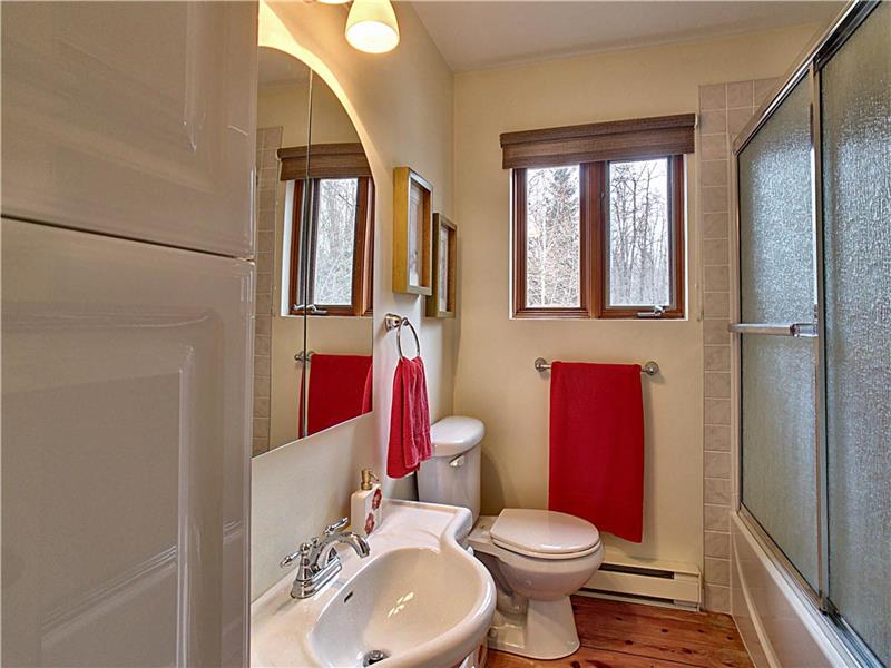 Chalet a louer sur le bord du grand Chalet à louer Nominingue OR31258 ChaletsAuQuebec Chalet a louer sur le bord du grand Chalet à louer Nominingue OR31258 ChaletsAuQuebec