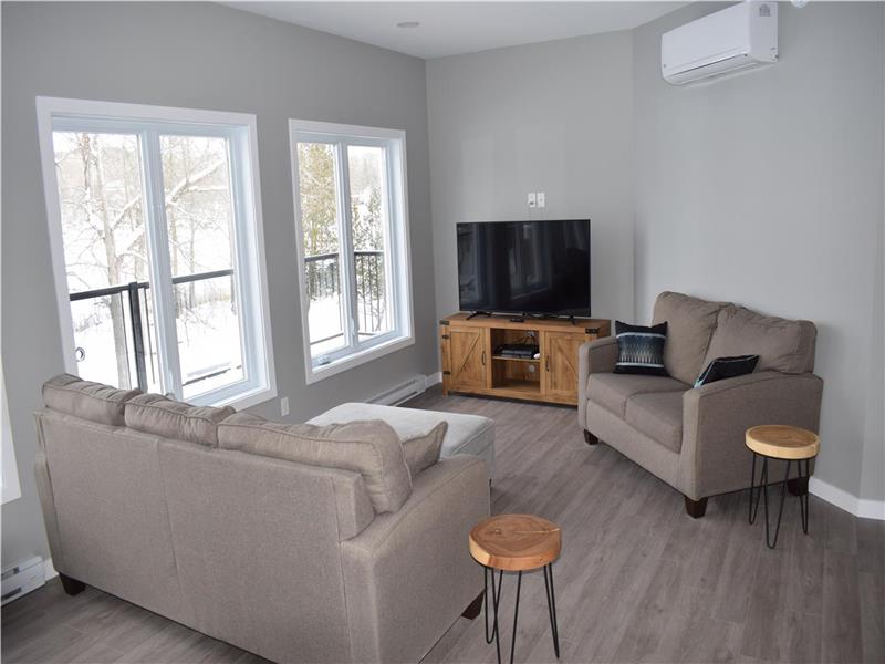 Toolboy's Cottage / Bouchette/Blue Bouchette Cottage Rental DI