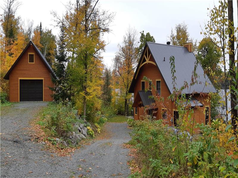 Chalet bord de l'eau StRochdeMekinac Cottage Rental OR31466