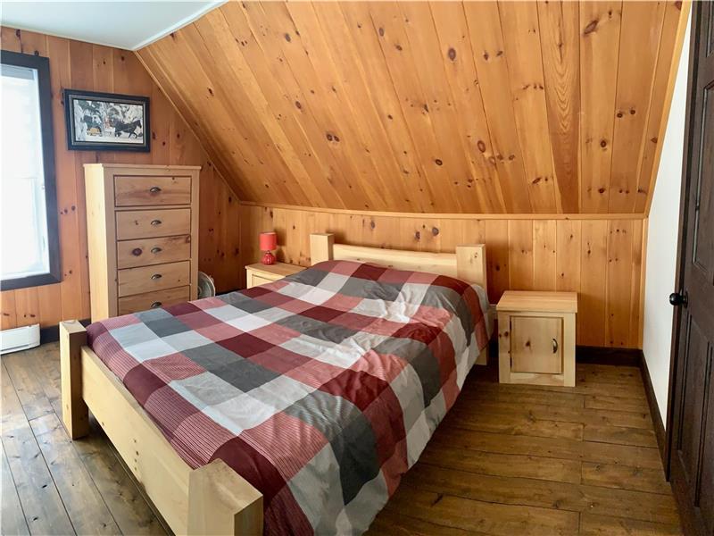 Chalet bord de l'eau StRochdeMekinac Cottage Rental OR31466