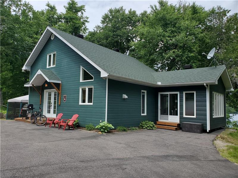 Chalet Rivard et cie, Laurentides, Chalet à louer ChuteSaint