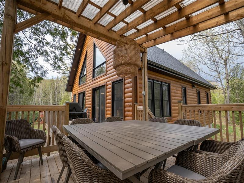 Chalet Au fil de l'eau rivière, Chalet à louer SteBéatrix DI
