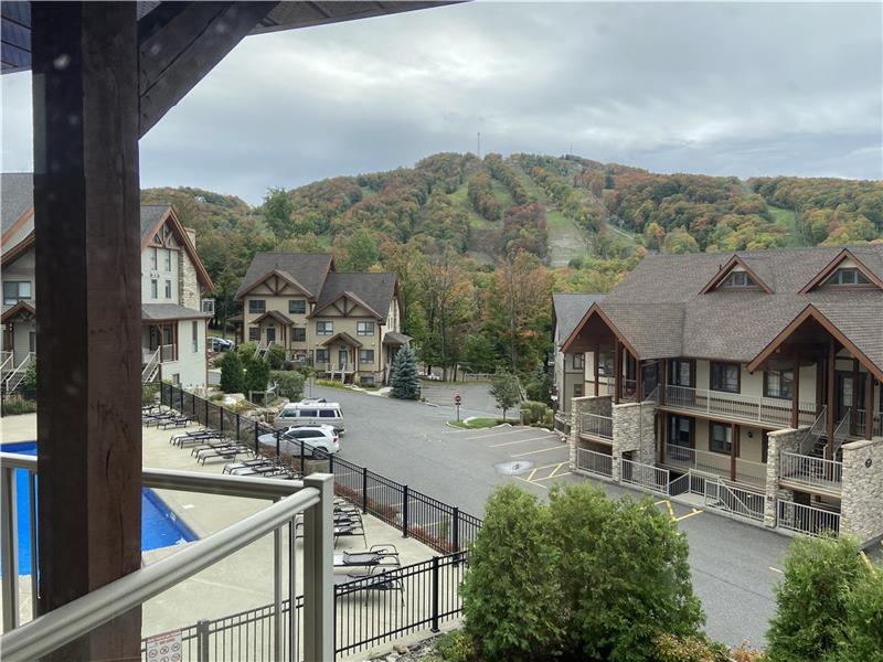 Magnifique condo à louer ski in ski Chalet à louer Bromont OR33172 ChaletsAuQuebec Magnifique condo à louer ski in ski Chalet à louer Bromont OR33172 ChaletsAuQuebec